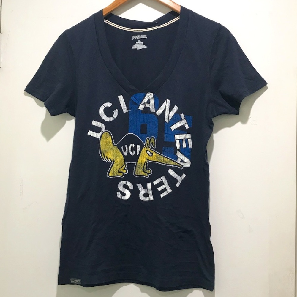 NWT 65 UCI Anteaters V-Neck T-Shirt